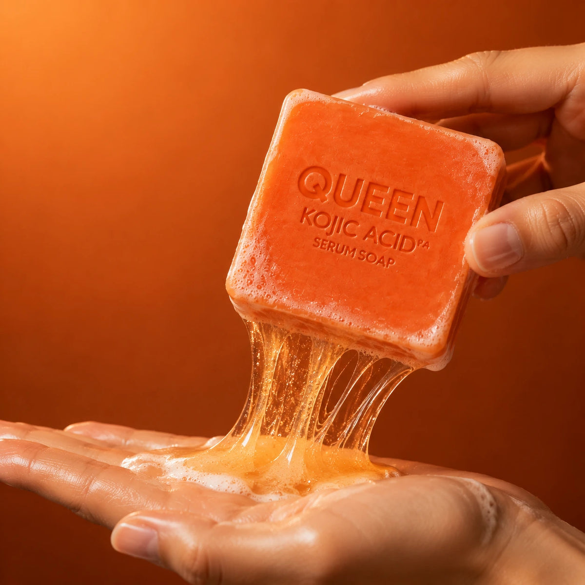 QUEEN Jabón Sérum de Ácido Kójico y Cúrcuma